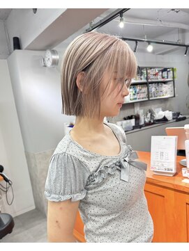 レブ 三条河原町(Reb,) ボブ/切りっぱなしボブ/ブリーチ/ハイトーン