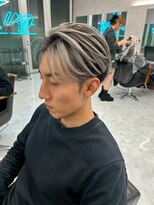 メンズサロン キング 枚方店(Men’s salon K!ng)&nbsp;フェザーショートアップバングセンターパートメンズハイライト