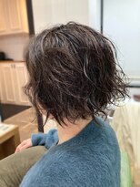 ライフ(LIFE.)&nbsp;くせ毛の広がり、カットで変わります◎