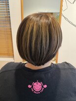 デイジーヘアー(Daisy hair)&nbsp;ショートボブ×表面メッシュ×ハイライト♪