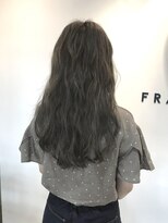 フレイムスヘアデザイン(FRAMES hair design)&nbsp;透明感溢れるハイグレージュカラー×波ウェーブロング