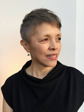 クブヘアー(kubu hair) 《Kubuhair》グレイミセスショート