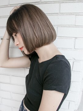 ルティア(Lutia) グラデーションカラー グレージュ 簡単スタイリング☆