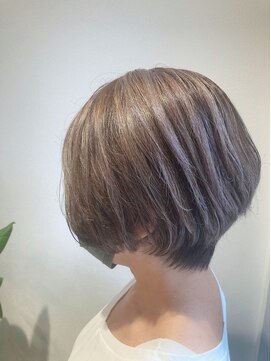 キー(KEY) 白髪ぼかしのハイライト