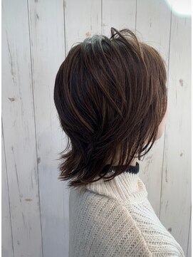 ウミマチ(umi machi) umi machi スクエアショートウルフ　2021/12/22