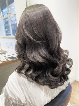 アピッシュ アオヤマ(apish AOYAMA) コテ巻きパーマ