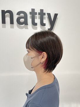 ナッティー(natty) 丸みショート×イヤリングカラー
