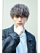 リップス レイ ギンザ(LIPPS Ray GINZA)&nbsp;刈り上げマッシュ　無造作スパイラルパーマ