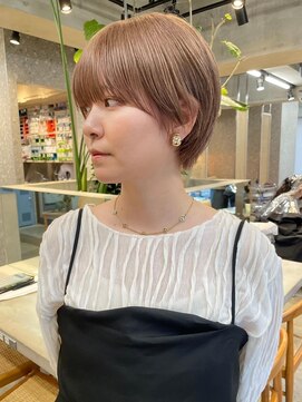 サンク 原宿 表参道(cinq) 丸みショートボブヘアダブルカラーケアブリーチカラーハイトーン