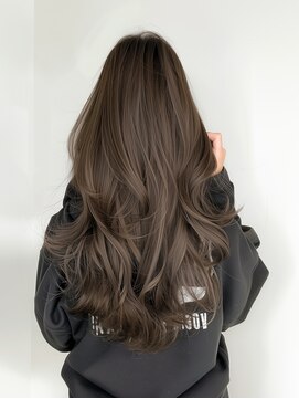 ラベスト キョウト(LOVEST) ロングレイヤー/アッシュブラウン/韓国風レイヤー/透け感カラー