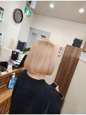 ハイライトカラーミルクティーベージュレイヤーカット