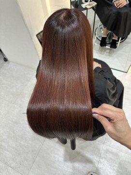 ジーナ 博多筑紫口(Zina) 艶髪チェリーブラウン× 美髪 髪質改善Tr！【福田れん】