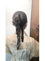 フークフーク(HOEK HOEK)&nbsp;お呼ばれカチモリヘア