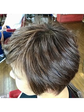 サクライ美容室 ショートレイヤー