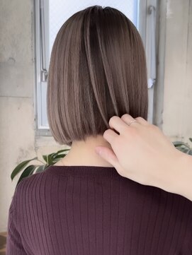 サイン 表参道(SIGN) バレイヤージュハイライトグラデーションカラーベージュカラー