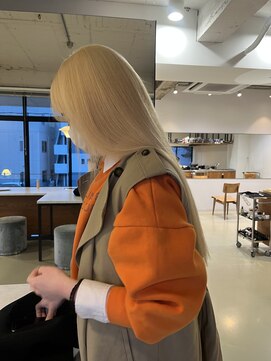 ケイト(KATE) ハイトーンブロンドヘア