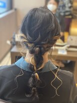 ゼル 一社店(ZELE) インナーカラーが可愛い編み下ろし