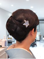 サクシード&nbsp;夜会巻き
