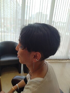 シャンプーボーイ 佐世保駅前店(SHAMPOO BOY) 刈り上げ　センターパート　シャンプーボーイ佐世保駅前店