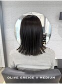 【オリーブグレージュ×ミディアム】