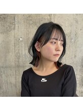 ショートヘア ハーフアンドハーフ(HALF AND HALF)