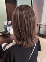 アース 川口店(HAIR&MAKE EARTH) 白髪ぼかしハイライトで叶える透明感ベージュ