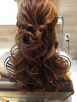 ヘアーリゾート ルアーナ(hair resort LUANA) エレガントハーフアップ