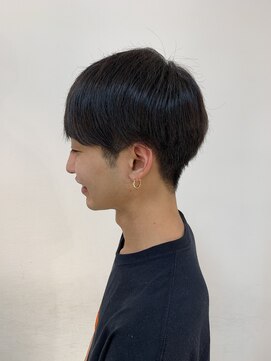 六本木美容室 白金店 メンズマッシュ/センターパート/ツーブロック/センターパート