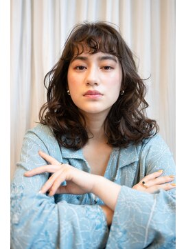 マグノリア オモテサンドウ(MAGNOLiA Omotesando) 顔周りでイメチェン♪軽やかウェーブくびれミディ