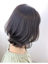 シャメル(Chamel)&nbsp;外ハネ丸みウルフレイヤー◇大人可愛いひし形スタイル30代.40代