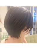 癖を生かしたショートヘア