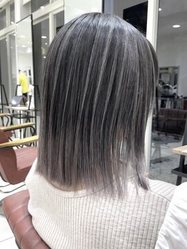 クアトログランシュ ひたちなか店(QUATRO×GranCieux) エアタッチバレイヤージュ×パールシルバー