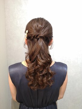 ウィスプ 赤羽店(wisp) 結婚式ヘアアレンジ☆ハーフアップ