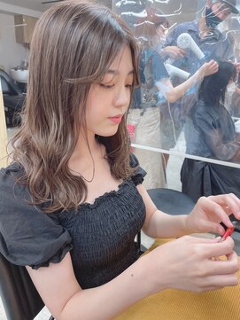 サンド 鹿児島中央(sand) @sei___sandロングレイヤー/レイヤーカット/鹿児島中央駅