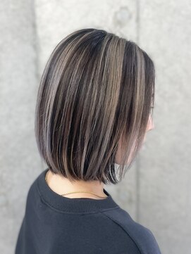 ミリィバイアヤラ 船橋店(MIRYI by ayala) 【AINA】ぷっつんボブ/バレイヤージュカラー/コントラストカラー