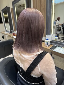 ケンジ 横須賀中央(KENJE) ほんのりピンクグレージュ