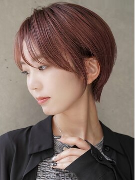 カライング(ing) 大人可愛い20代30代40代黒髪前下がりひし形小顔ボブ丸みショート