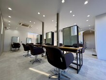 オーブヘアーカイア 沖縄南風原店(AUBE HAIR kaia)の雰囲気（開放感のある明るい店内で、くつろぎの時間※写真はイメージ）