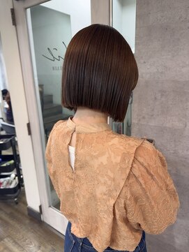 ローウェ 京都四条河原町(Louwe) 切りっぱなしボブ/ミニボブ/外ハネ/ストレートボブ/京都河原町