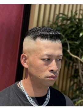 ピシャッとニ代目銀二郎 シンサイパンチパーマ