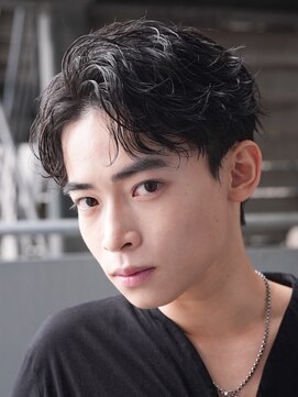 レタッチバイフィフス(RETOUCH by fifth) 原宿ルーズパーマセンターパートツーブロックメンズパーマ