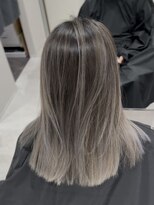 コスモス 町田(COSMOS) グレーシルバーバレイヤージュ
