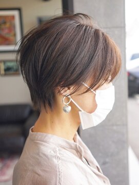 メゾン アヴァロ(Maison Avallo) 大人女性のためのハンサムショートスタイル