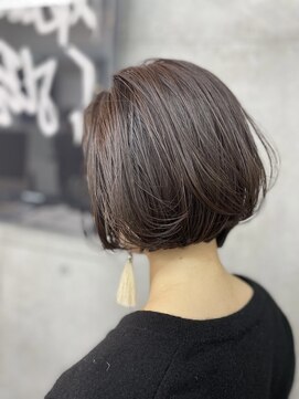 サロンロール(Salon Roll) 大人っぽショートボブ