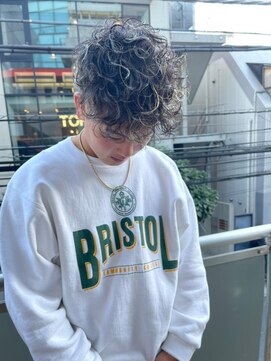 アルカナ 明治神宮前原宿(ARCANA) ホワイトグレージュ コンマヘア くすみブルー ダークアッシュ