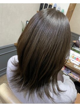 カミケン 清明店(kamiken.) アッシュグレー透明感ナチュラル可愛い外ハネ【カミケン清明店】