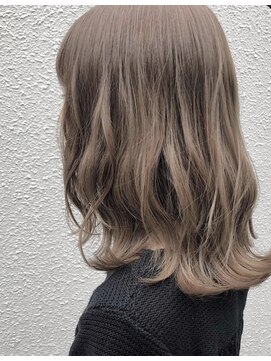 アズー(AZOO) ミルクティーベージュ