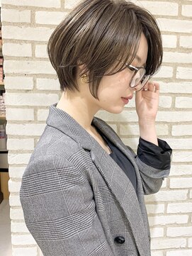 アンド ストーリーズ(&STORIES) 大人可愛い小顔ひし形クビレ丸みボブ20代30代40代大人ショート