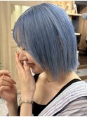 ハイトーンアイスネイビーブルー×切りっぱなし外ハネボブ