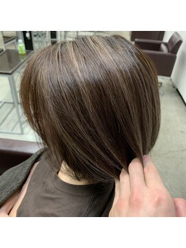 ラブレア(La-Brea) ナチュラルハイライトボブ